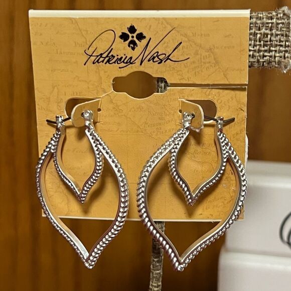 NWT Patricia Nash Silver Arabesque Hoop Earrings #PNER - Picture 3 of 6